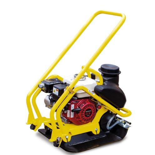 Tomahawk Power TPC90H plate compactor showing water tank, engine, and compaction plate
