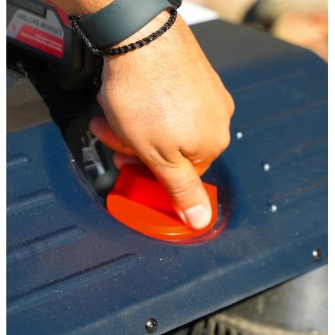 Tomahawk Power eTOS22 battery powered surface sweeper product detail