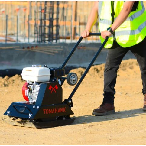 Tomahawk Power TPC80H plate compactor product and attachment view